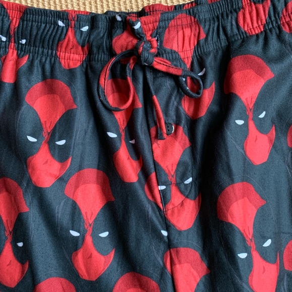 NWOT Marvel DEADPOOL drawstring pajama pants - Picture 4 of 8